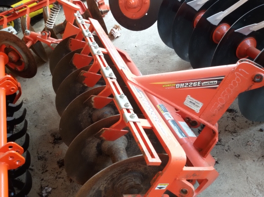 ปัญญาแทรคเตอร์..จัดมาให้ครับ ด่วน!!!คูโบต้า L3608 พร้อมใบมีดคานล่าง พร้อมผาน6 ตราช้าง22&times;6 ทำงาน966ชม.จัดส่ง อ.เก้าเลี้ยว จ.นครสวรรค์