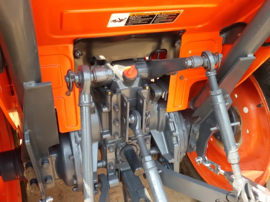 ปัญญาแทรคเตอร์..จัดมาให้ครับ ด่วน!!!คูโบต้า L3608 พร้อมใบมีดคานล่าง พร้อมผาน6 ตราช้าง22&times;6 ทำงาน966ชม.จัดส่ง อ.เก้าเลี้ยว จ.นครสวรรค์