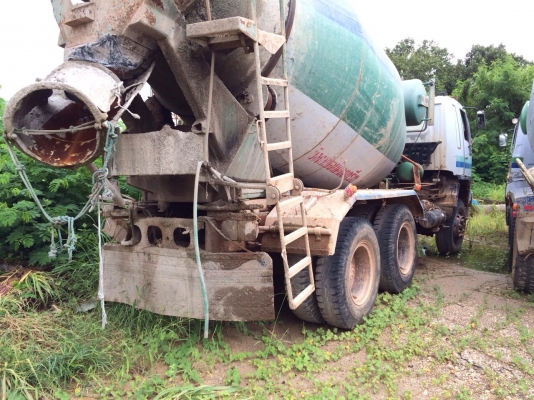 ขายด่วน รถโม่ปูนสิบล้อ  hino fm 2k   สภาพดี เอกสารพร้อม