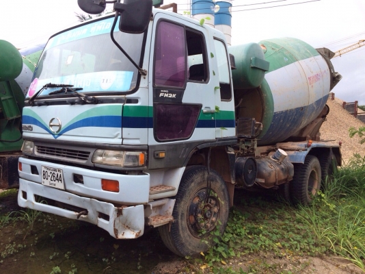ขายด่วน รถโม่ปูนสิบล้อ  hino fm 2k   สภาพดี เอกสารพร้อม