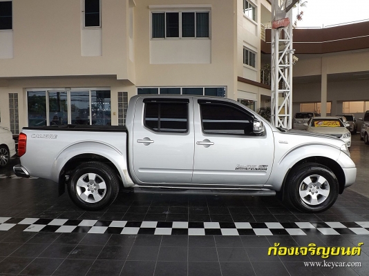 NISSAN FRONTIER NAVARA 4ประตู 2.5 SE CALIBRE ปี 2011