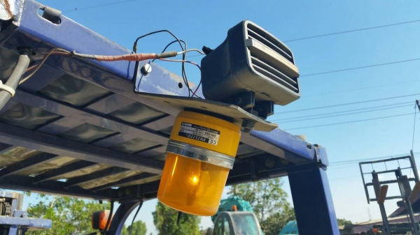 ขายด่วนรถยกKOMATSU FG20-14ยก2ตันงาสไลย์ซ้ายขวาเสาสูง3เมตรรถนอกนำเข้ายังไม่เคยใช้งานในเมืองไทยเลย ขายด่วนรถยกKOMATSU FG20-14ยก2ตันงาสไลย์ซ้ายขวาเสาสูง3เมตรรถนอกนำเข้ายังไม่เคยใช้งานในเมืองไทยเลย