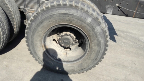 รถหัวลาก NISSAN DIESEL  ปีจดทะเบียน 2542  300 แรงม้า  เครื่อง 6SD1 เกียร์ฟูเลอร์