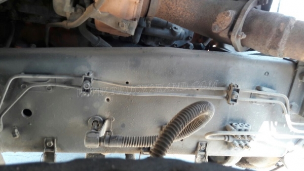 รถหัวลาก NISSAN DIESEL  ปีจดทะเบียน 2542  300 แรงม้า  เครื่อง 6SD1 เกียร์ฟูเลอร์