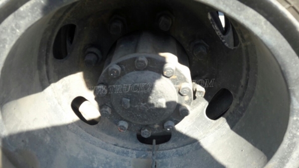 รถหัวลาก NISSAN DIESEL  ปีจดทะเบียน 2542  300 แรงม้า  เครื่อง 6SD1 เกียร์ฟูเลอร์