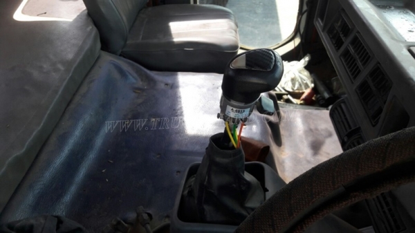 รถหัวลาก NISSAN DIESEL  ปีจดทะเบียน 2542  300 แรงม้า  เครื่อง 6SD1 เกียร์ฟูเลอร์