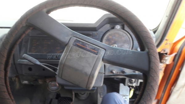 รถหัวลาก NISSAN DIESEL  ปีจดทะเบียน 2542  300 แรงม้า  เครื่อง 6SD1 เกียร์ฟูเลอร์