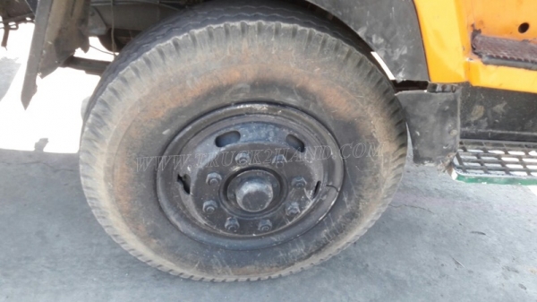 รถหัวลาก NISSAN DIESEL  ปีจดทะเบียน 2542  300 แรงม้า  เครื่อง 6SD1 เกียร์ฟูเลอร์