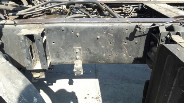 รถหัวลาก NISSAN DIESEL  ปีจดทะเบียน 2542  300 แรงม้า  เครื่อง 6SD1 เกียร์ฟูเลอร์