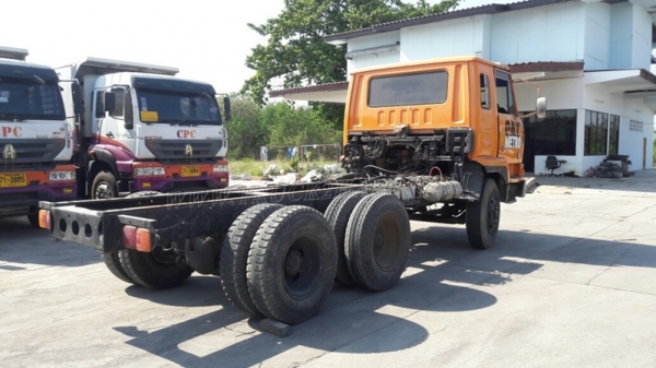 รถหัวลาก NISSAN DIESEL  ปีจดทะเบียน 2542  300 แรงม้า  เครื่อง 6SD1 เกียร์ฟูเลอร์