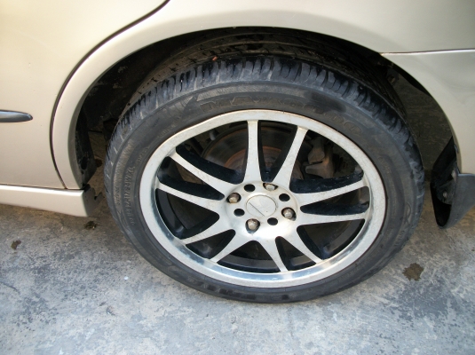 ขายถูก Honda Accord โฉมงูเห่า เครื่อง2.3cc VTI ปี2000 เกียร์ออโต้ ใครที่สนใจรุ่นนี้อยู่ ลดราคาให้แล้วครับ เป็น 125000 บาท ครับ