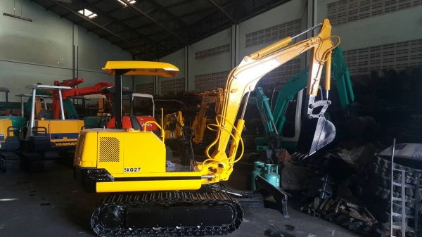 ขาย รถขุด KOBELCO รุ่น SK027 มือสองญี่ปุ่น แทรกเหล็ก สลักแน่น มีไลน์ใส่ หัวกระแทกได้ มือถือ /LINE ID : 0818753444