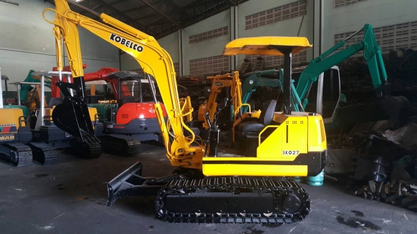 ขาย รถขุด KOBELCO รุ่น SK027 มือสองญี่ปุ่น แทรกเหล็ก สลักแน่น มีไลน์ใส่ หัวกระแทกได้ มือถือ /LINE ID : 0818753444