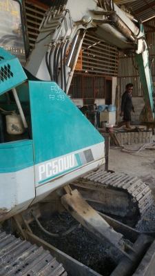 ขายด่วน รถตักดิน PC 50 uu-1เก่านอก 6เดือน ขายด่วน รถตักดิน PC 50 uu-1เก่านอก 6เดือน