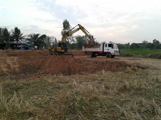 ขายรถขุดโกเบลโก sk120-3 มาร์คทรี ไฟฟ้าตัด เครื่องดี ปั๊มผ่าใหม่ ช่วงล่างดี สภาพพร้อมทำงาน เอวดี