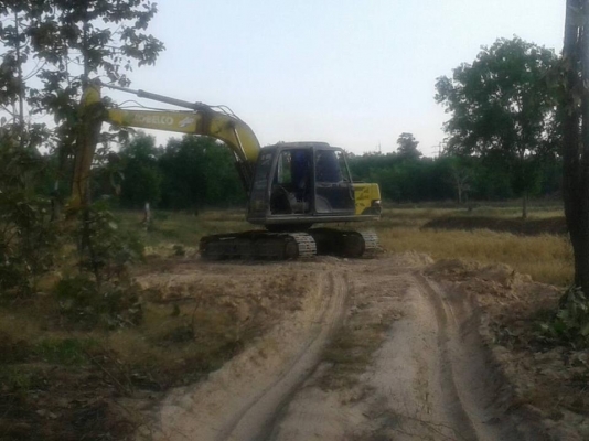 ขายรถขุดโกเบลโก sk120-3 มาร์คทรี ไฟฟ้าตัด เครื่องดี ปั๊มผ่าใหม่ ช่วงล่างดี สภาพพร้อมทำงาน เอวดี