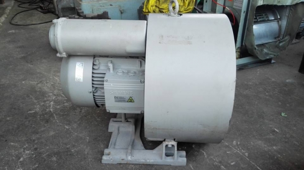 ** SOLD ** Ring Blower ดูด-เป่าอากาศ SIEMENS GERMANY 10 HP. 380V. ของใหม่ 100\% ไม่เคยโดนไฟ แกะออกจากลัง มาเทสก่อนได้!!
