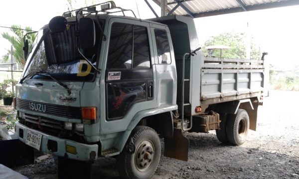 ขายด่วน. 6ล้อดั้ม อีซูสุ ร็อคกี้175