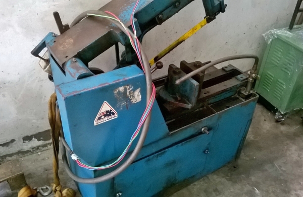 **ขายถูกๆครับ**เครื่องเลื่อยมือสองจากญี่ปุ่น แต่ made in australia..SANDVIK-PARKANSON รุ่นหนัก พร้อมใช้งาน ทุกระบบทำงานได้ดีครับ