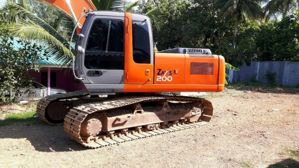 ขออนุญาติขาย HITACHI-1 สายไฟฟ้าครบราคา 1500000สนใจติดต่อ  ช่างดำ  0853224877-0988930465