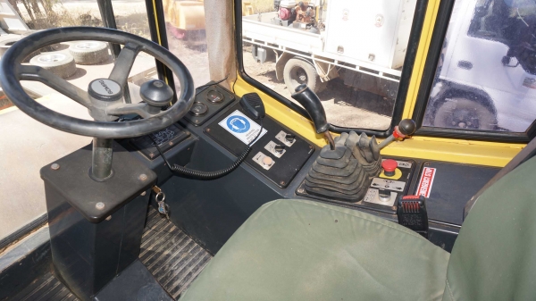 รถบดสั่นสะเทือน25ตันBOMAG BW225-3D