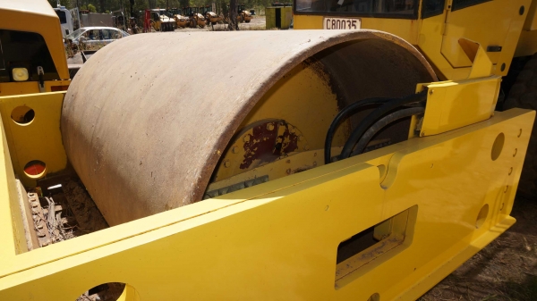 รถบดสั่นสะเทือน25ตันBOMAG BW225-3D