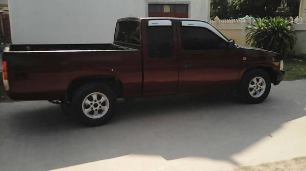 นิสสันบิ๊กเอ็ม 2.7 ฝาแดง ปี2540 พวงมาลัยเพาเวร์