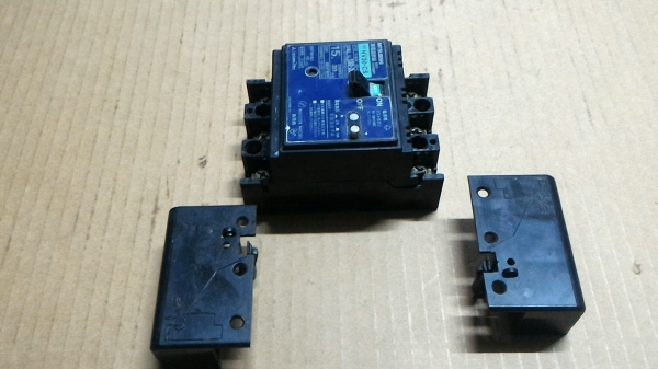 เบรกเกอร์ mitsubishi  รุ่น NV30 - CS ขนาด 15 A. จากญี่ปุ่น มีระบบตัดการทำงานจากการช็อท กระแสเกิน
