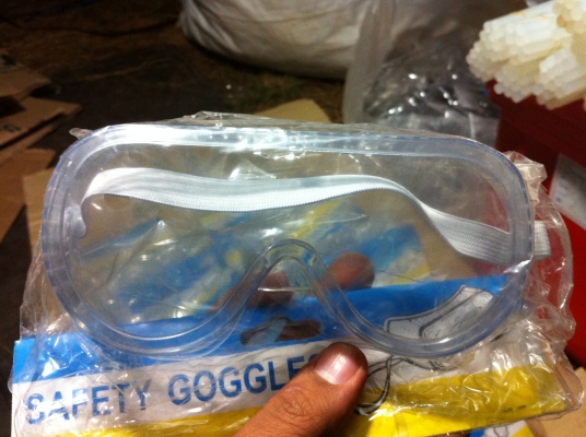 ขายแว่นกันสะเก็ด ขายแว่นกันสะเก็ด