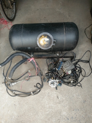 ขาย ชุดแก๊สหัวฉีด versus 4 สูบ ครบชุด 5500 บาท