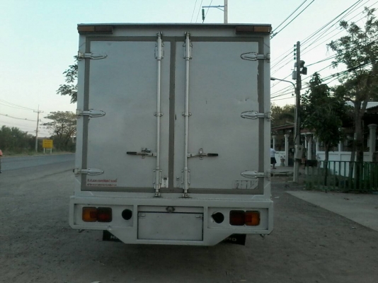 ขายISUZU NQR175หน้าตึกยูโร3จดปี56ไมล์น้อยตู้แห้งยาว5.50เมตร