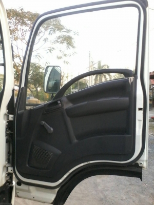 ขายISUZU NQR175หน้าตึกยูโร3จดปี56ไมล์น้อยตู้แห้งยาว5.50เมตร