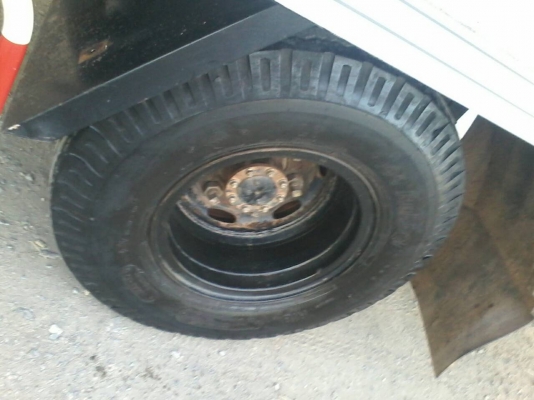 ขายISUZU NQR175หน้าตึกยูโร3จดปี56ไมล์น้อยตู้แห้งยาว5.50เมตร