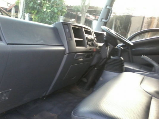 ขายISUZU NQR175หน้าตึกยูโร3จดปี56ไมล์น้อยตู้แห้งยาว5.50เมตร