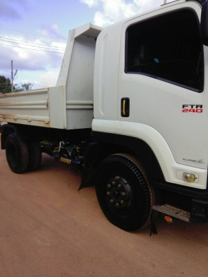 ขายดาวน์..หรือขายตัดสด 6ล้อดั้ม 240แรงISUZU FTR.. ปี2556 ไมล์137600 กิโล. รถสวยเดิมๆ