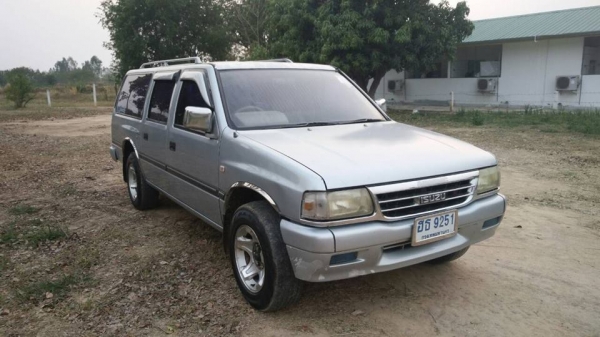 !!! รถบ้านแท้ๆ 100\%ผู้หญิงใช้มือเดียว อีซูซุ ทีเอฟอา มังกรทองแวน ปลายปี 40 !!!