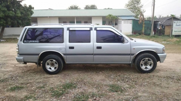 !!! รถบ้านแท้ๆ 100\%ผู้หญิงใช้มือเดียว อีซูซุ ทีเอฟอา มังกรทองแวน ปลายปี 40 !!!