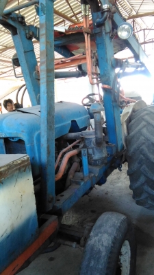 รถคีบอ้อยพร้อมใช้งาน