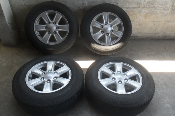 ล้อแม็ก16นิ้ว6รุ อีซุสุ พร้อมยาง สวยๆ 4 ล้อ ลดราคาเหลือ 5800 บาท