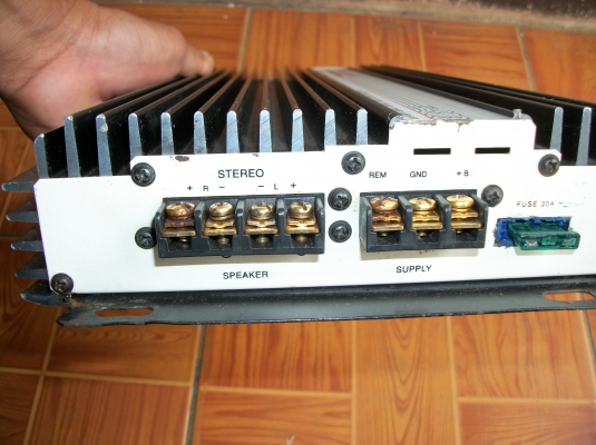 ขายแอมป์ Vocation VX800 2Ch คุณภาพดี เสียงดี นุ่มใส ใช้งานได้ปกติ