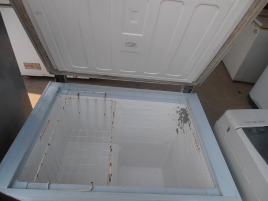 ตู้แช่ SANYO สภาพดี ขนาด 200 ลิตร 7 คิว ตู้แช่ SANYO สภาพดี ขนาด 200 ลิตร 7 คิว