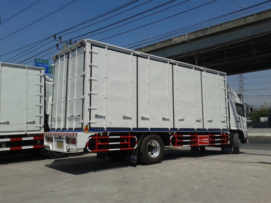 ขาย HINO FG ซีรี๋ส์ 500 ปี 2554  ตู้แห้ง 10 บาน 212 แรงม้าเทอร์โบ ยาว 7.30 ม.ยางเต็มทุกเส้น สภาพตู้เหมือนใหม่ ภายในสวยๆ พร้อมใช้ ราคา 1,380,000 บาท สนใจสอบถามเพิ่มเติมได้ที่ 081-4825911 คุณพิมพ์ใจ 085-0097969 คุณรุ่ง