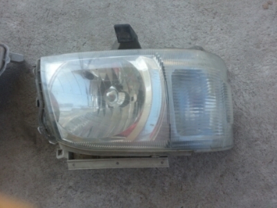 ไฟหน้า ซ้าย รถตู้ โตโยต้า คอมมิวเตอร์ มือสอง ของแท้ ราคา 1,200