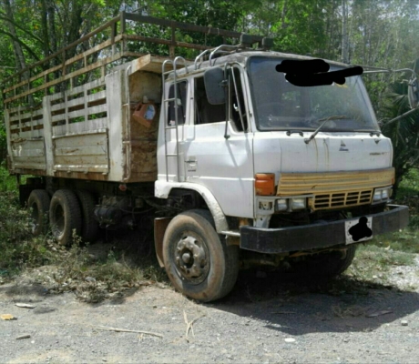 สิบล้อ ฮีโน่ KT725 EM100-220 ดั้มสามมิต 2เพาใหญ่ สภาพดีพร้อมใช้ เล่ม ทะเบียนพร้อมโอน สิบล้อ ฮีโน่ KT725 EM100-220 ดั้มสามมิต 2เพาใหญ่ สภาพดีพร้อมใช้ เล่ม ทะเบียนพร้อมโอน