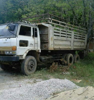 สิบล้อ ฮีโน่ KT725 EM100-220 ดั้มสามมิต 2เพาใหญ่ สภาพดีพร้อมใช้ เล่ม ทะเบียนพร้อมโอน สิบล้อ ฮีโน่ KT725 EM100-220 ดั้มสามมิต 2เพาใหญ่ สภาพดีพร้อมใช้ เล่ม ทะเบียนพร้อมโอน