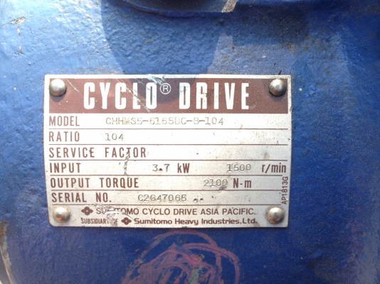 ขายมอเตอร์เกียร์ Cycro drive Sumitomo 5HP. 380V อัตราทด 1:104 เพลาออกประมาณ 13 รอบต่อนาที มีระบบเบรคในตัว สภาพสวยมาก พร้อมใช้งาน