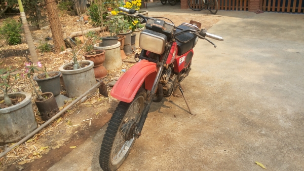 ขายด่วน 13900 ts125erมีทะเบียนโอน รถขี่ไปนา ราคาคุยได้คับ