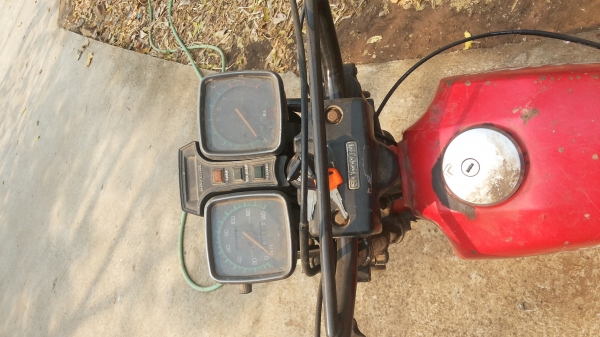 ขายด่วน 13900 ts125erมีทะเบียนโอน รถขี่ไปนา ราคาคุยได้คับ