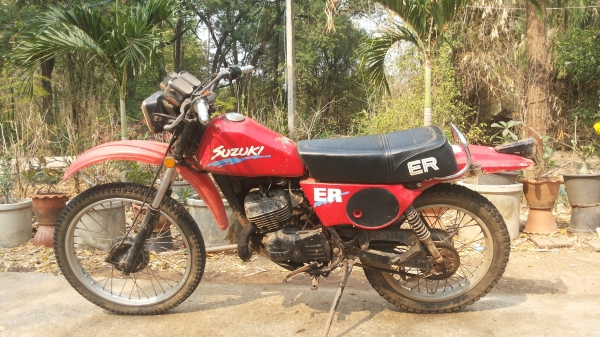 ขายด่วน 13900 ts125erมีทะเบียนโอน รถขี่ไปนา ราคาคุยได้คับ