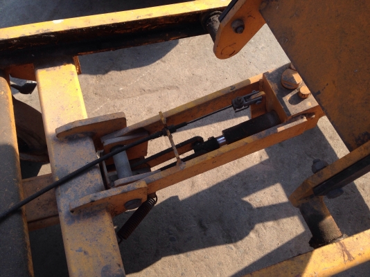 ขาย X-lift ยกของ รับน้ำหนักได้ 700Kg. ยกสูง 1เมตร สภาพดี พร้อมใช้งาน ขาย X-lift ยกของ รับน้ำหนักได้ 700Kg. ยกสูง 1เมตร สภาพดี พร้อมใช้งาน